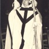 Benediction abbatiale de Dom André, 1963, Dom André bénissant l'assemblée