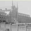 1895 facade Nord, l'ancienne hôtellerie cachée derrière l'église St Constance
