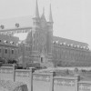 1895 vue sur l'abbaye le pignon de bâtiment de la brasserie de 1883